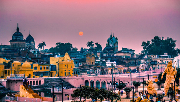 Shri Ayodhya Ji Darshan 2N/3D